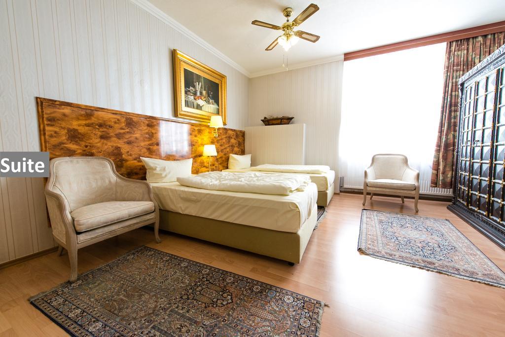 Loewen Hotel Оффенбах Экстерьер фото