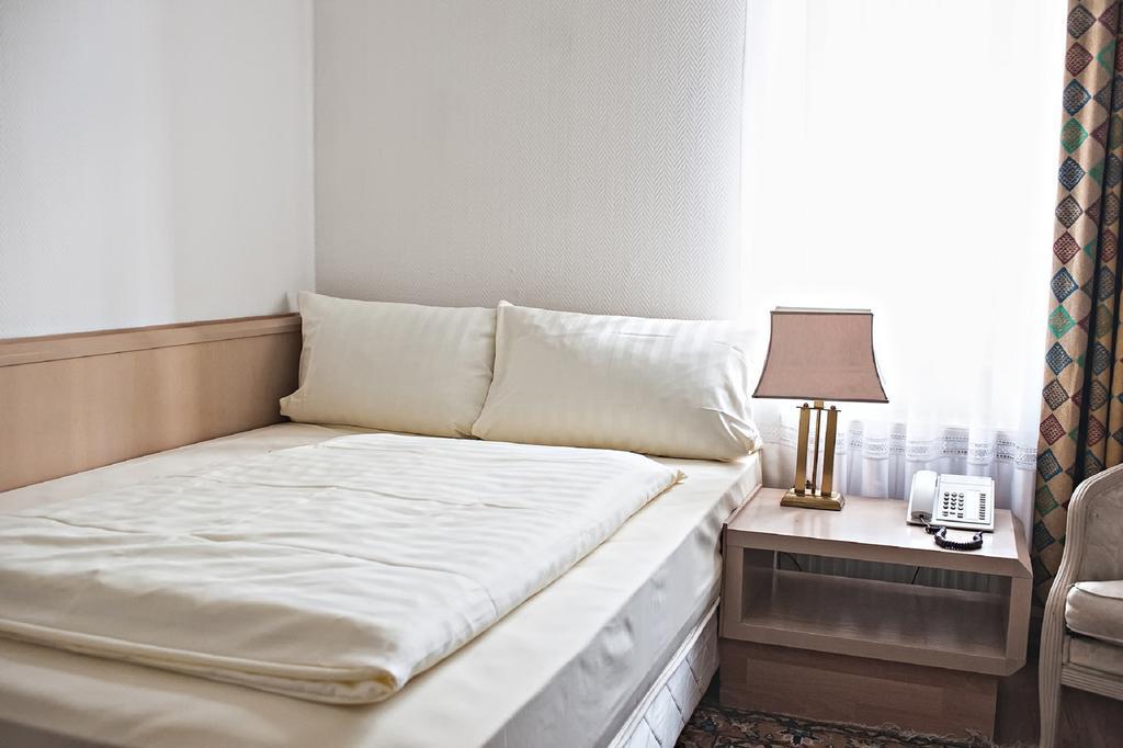Loewen Hotel Оффенбах Номер фото